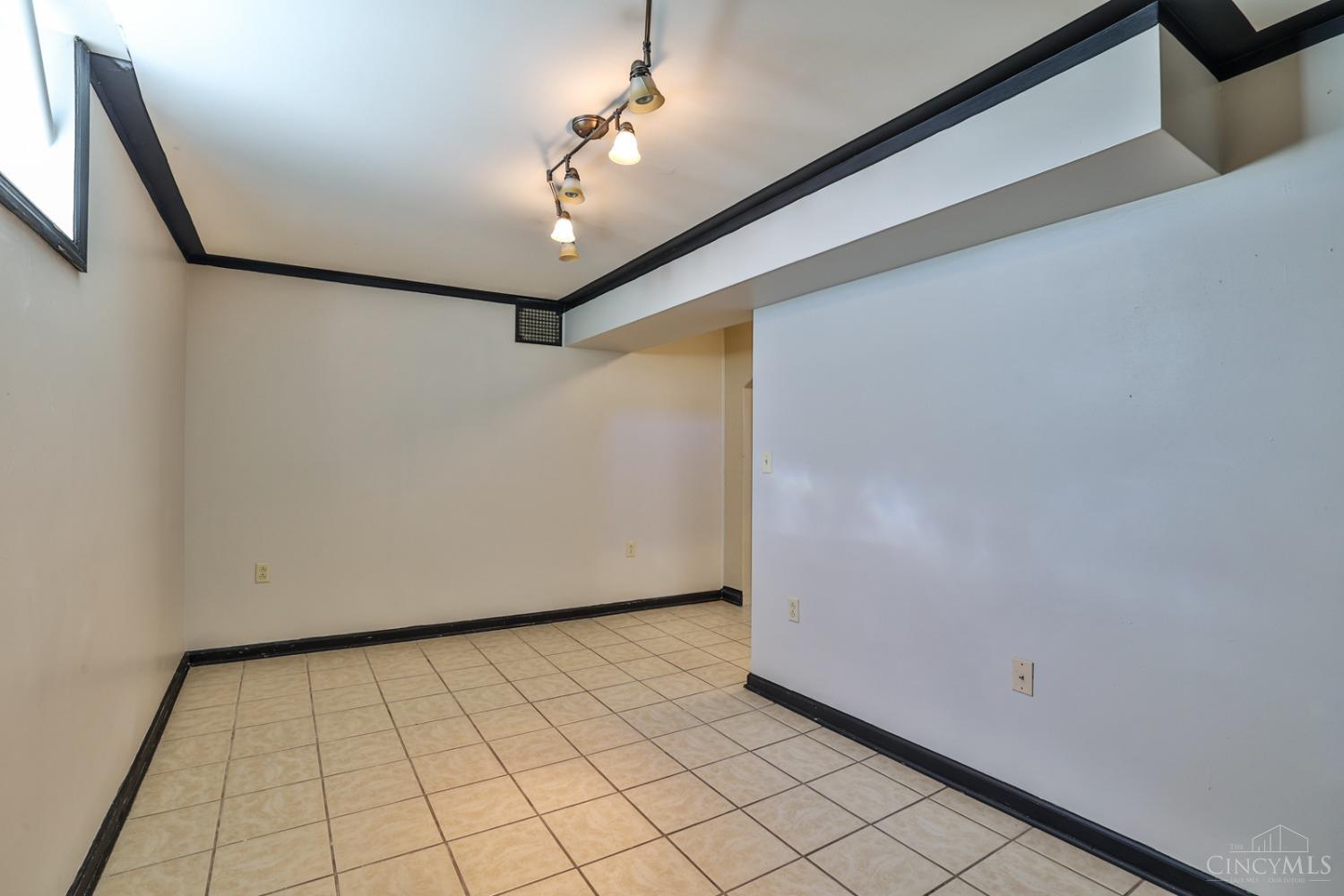 4110 Sherel Lane