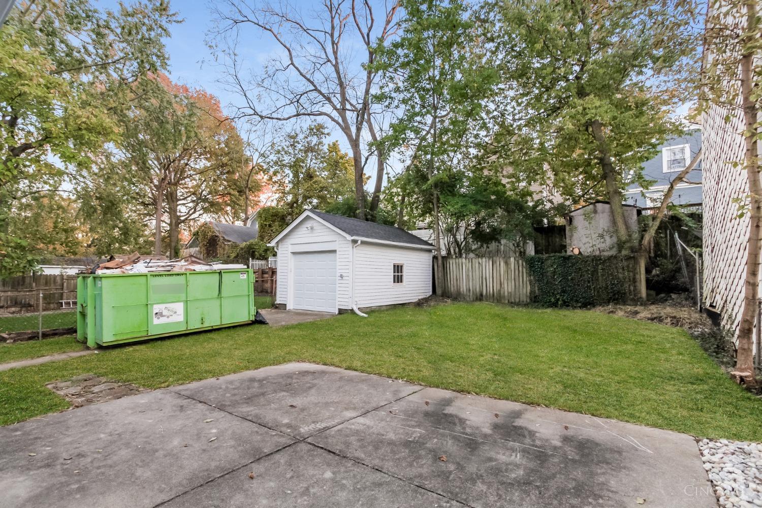 2737 Arbor Avenue