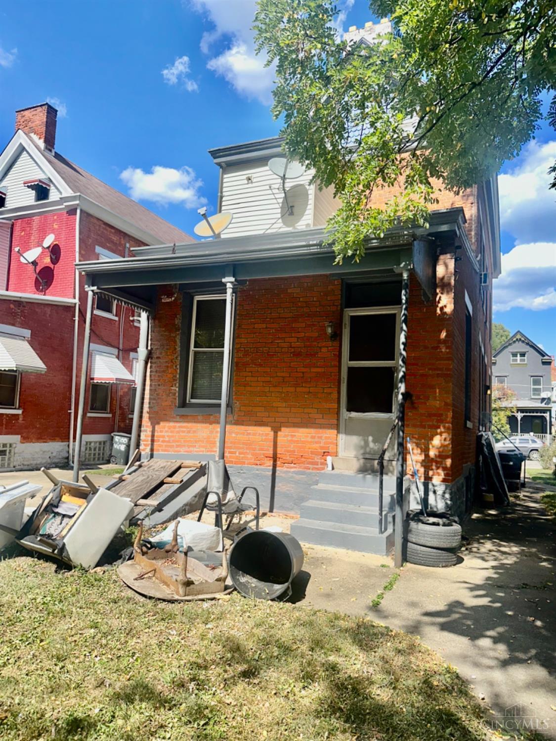 1739 Hanfield Street