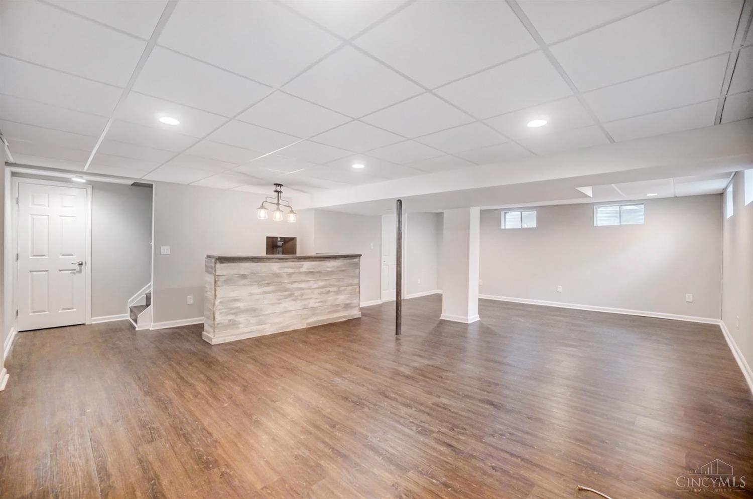 650 Woodvalley Lane