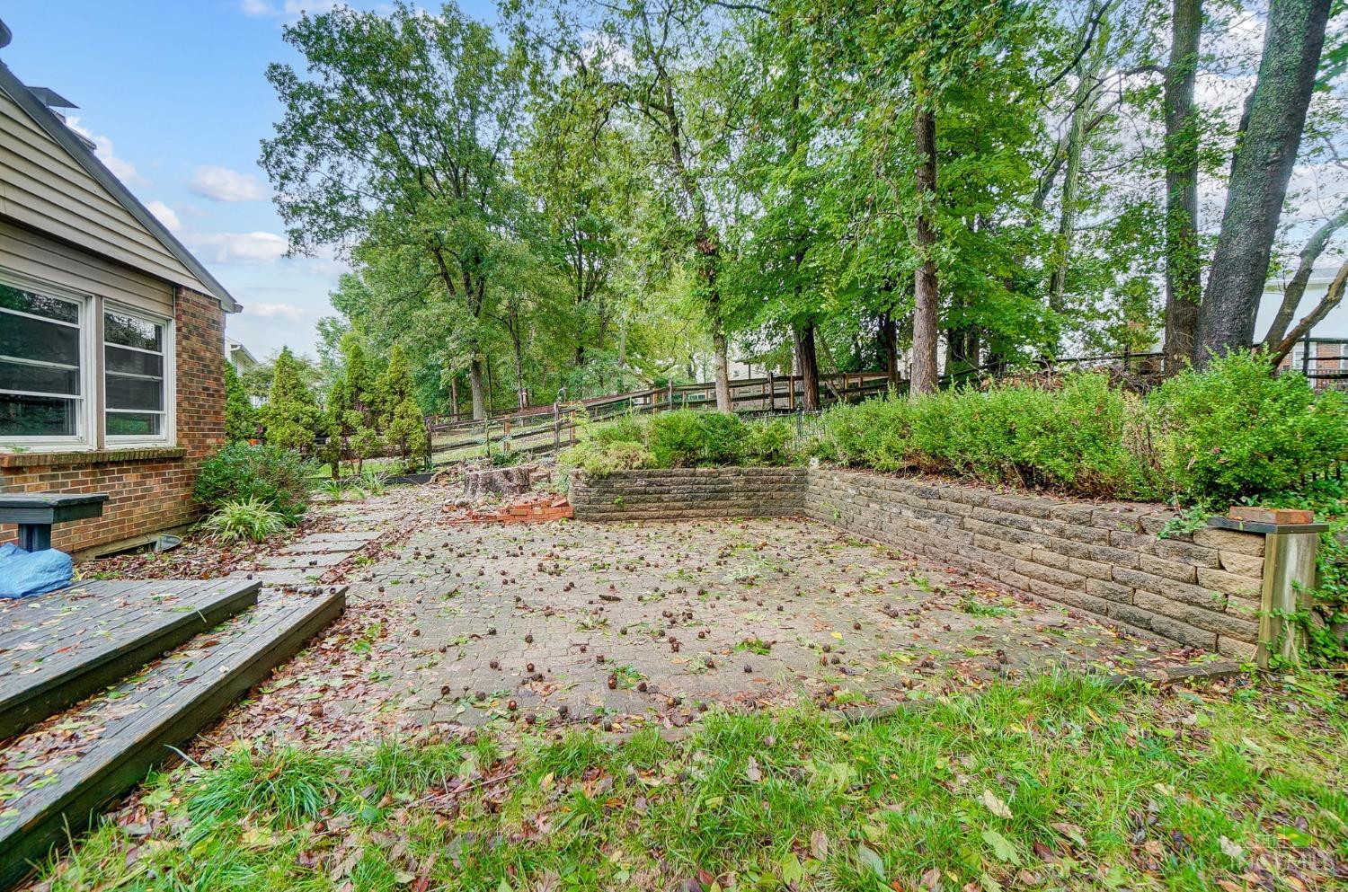 650 Woodvalley Lane