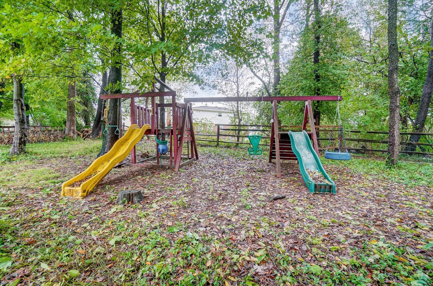 650 Woodvalley Lane