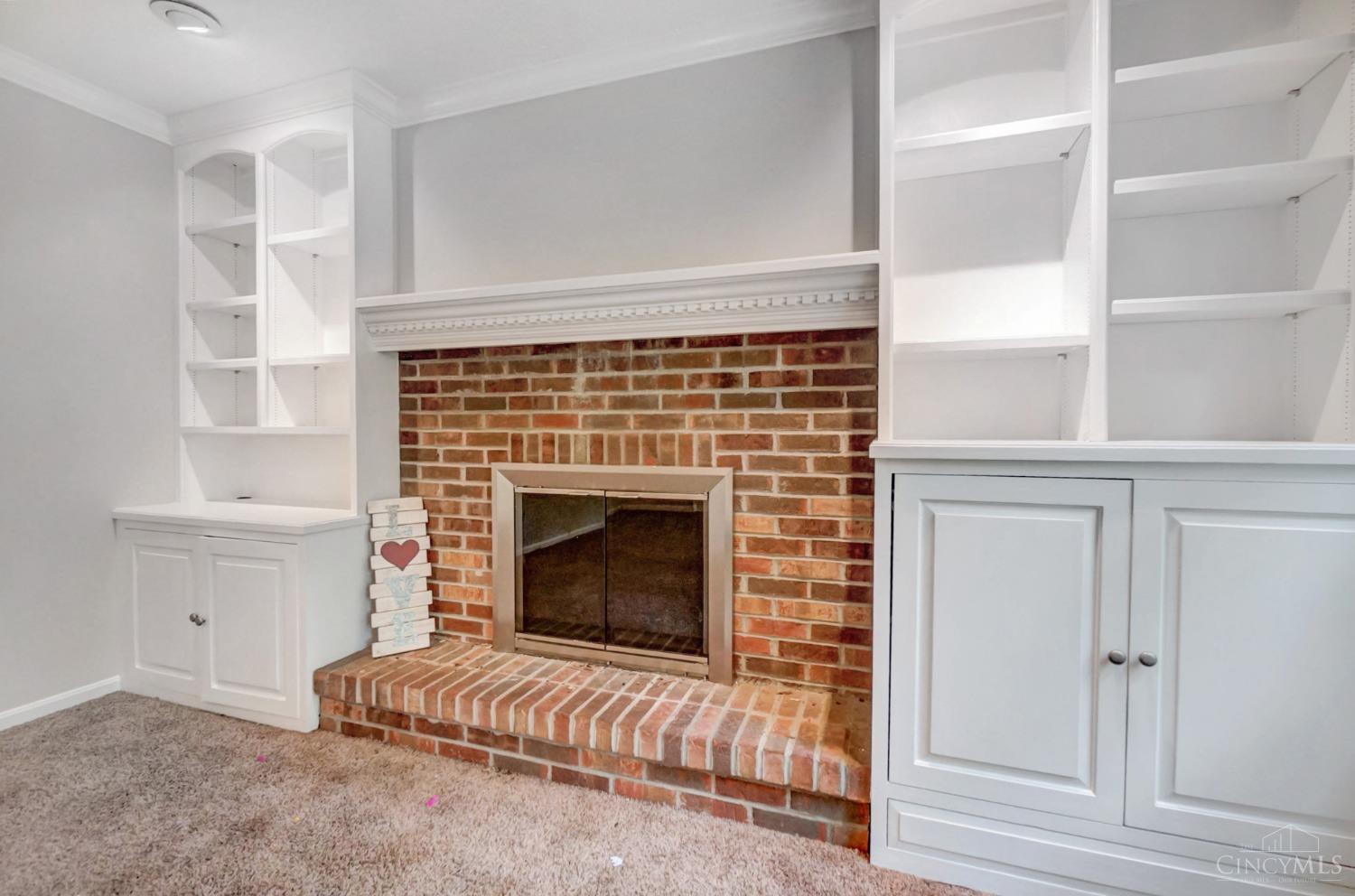 650 Woodvalley Lane