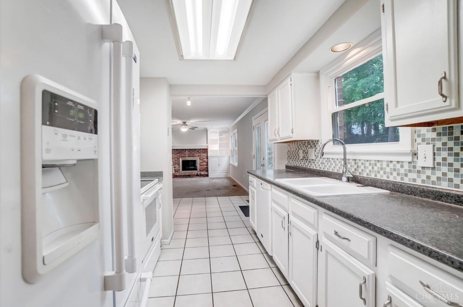 650 Woodvalley Lane