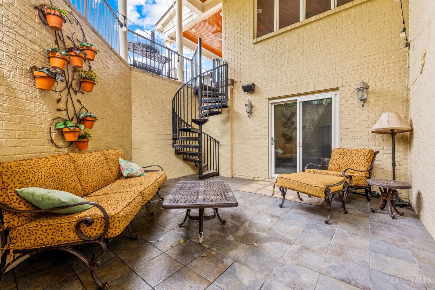 274 Vista Ridge Drive