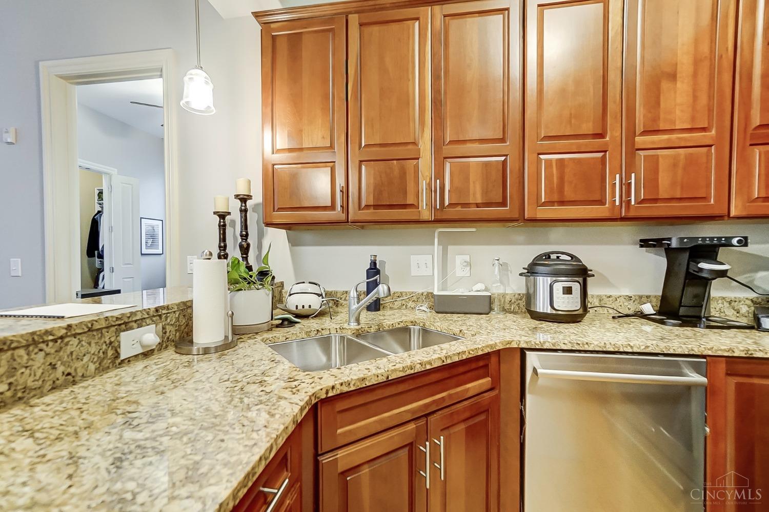 1125 St Gregory Street 302
