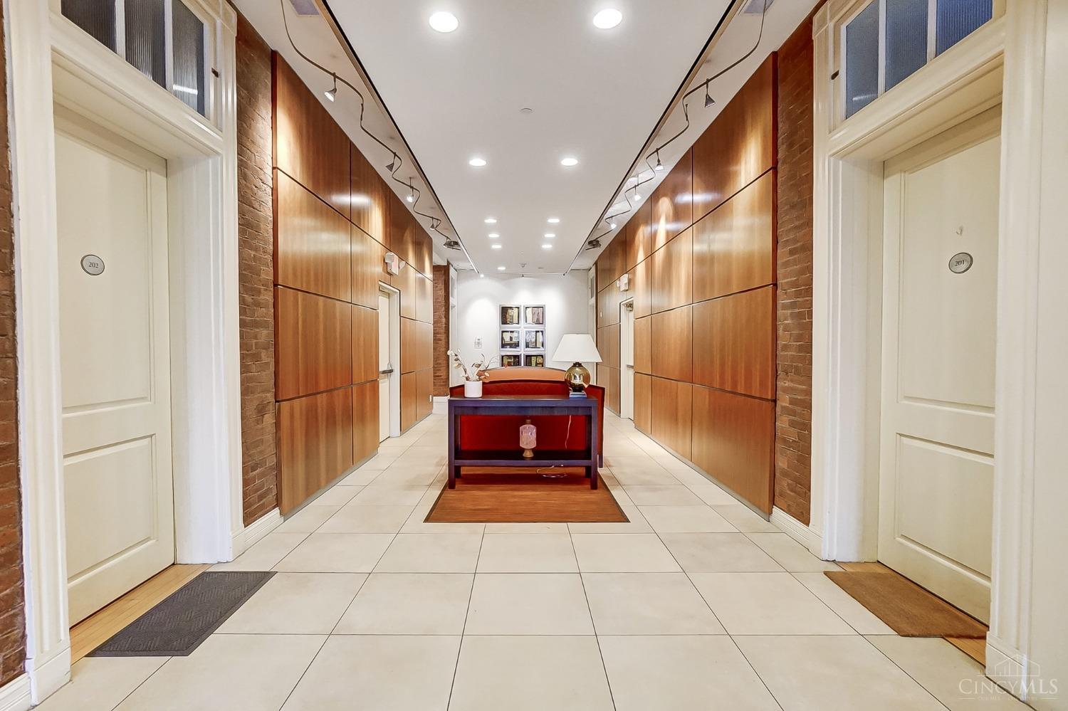 1125 St Gregory Street 302
