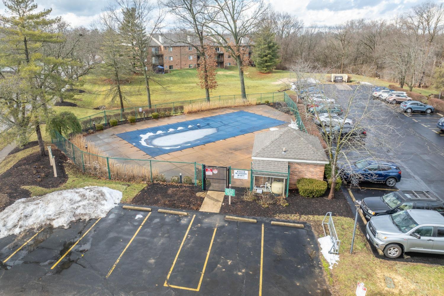 5975 Meadowcreek Drive 4