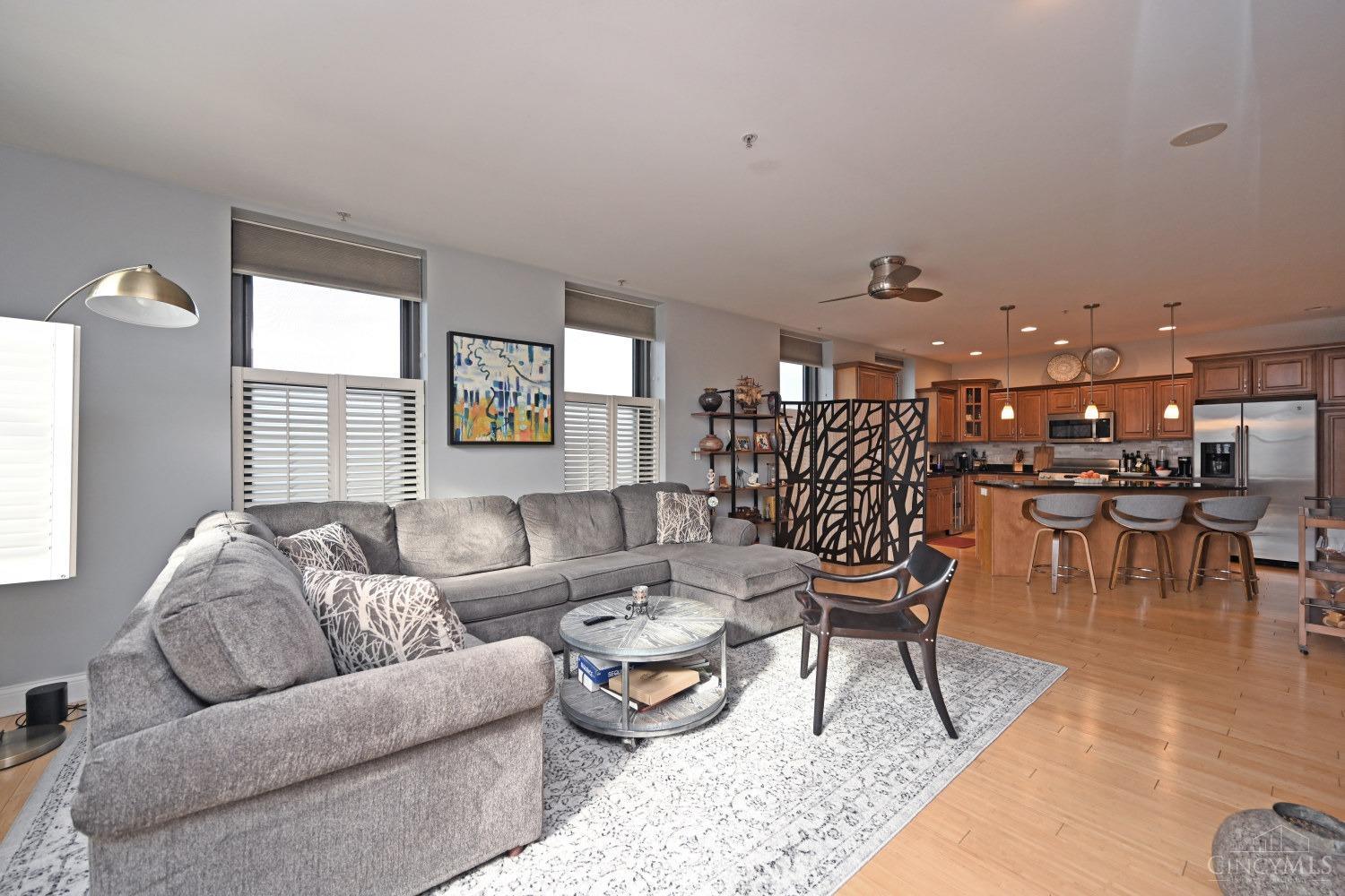 30 E Central Parkway 901
