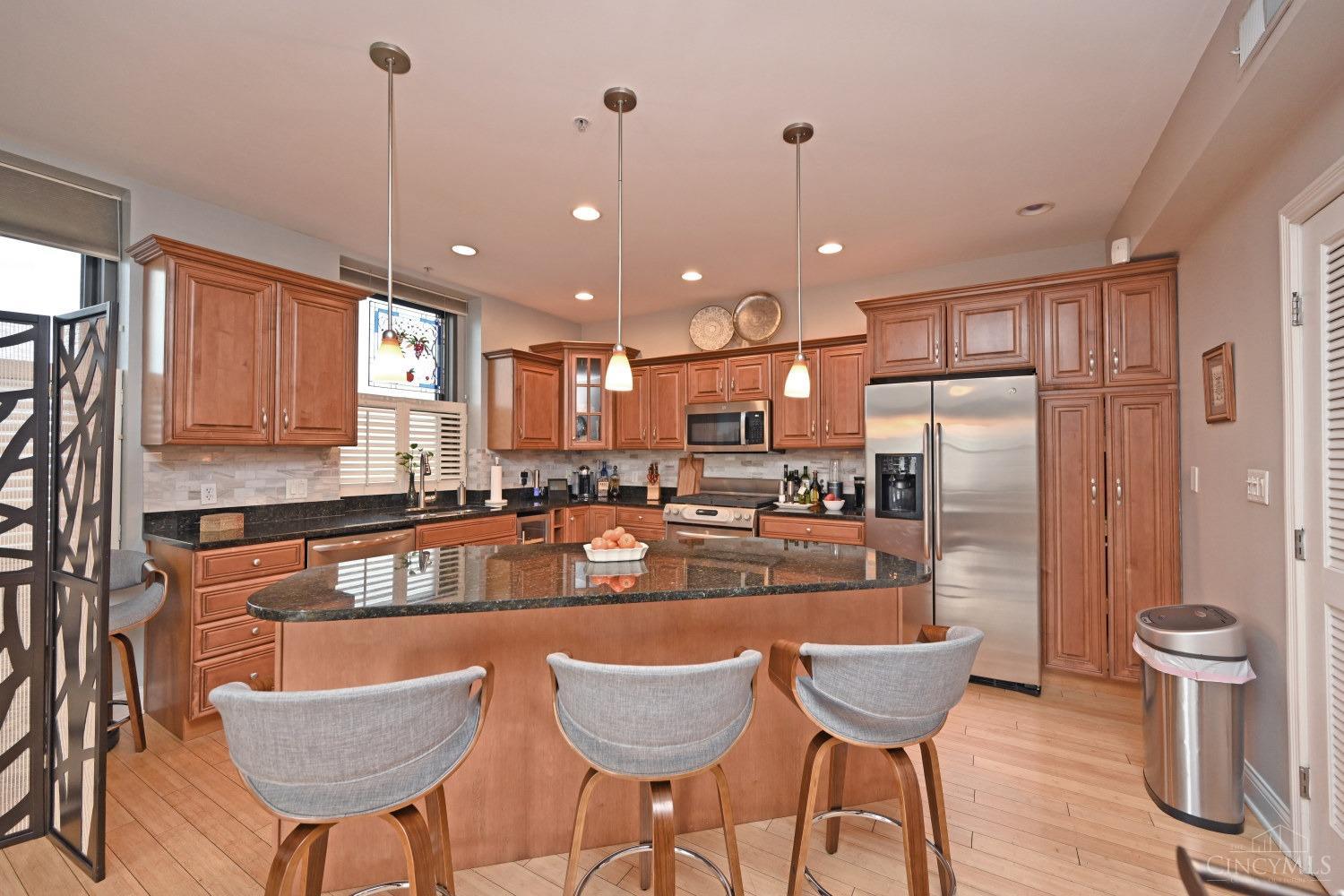 30 E Central Parkway 901