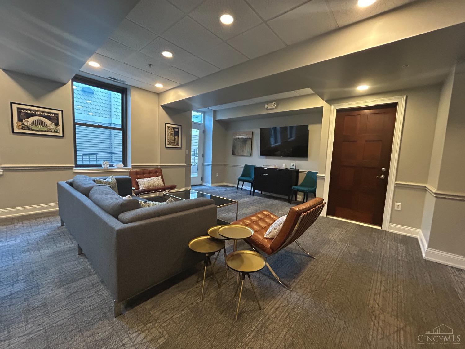 30 E Central Parkway 901