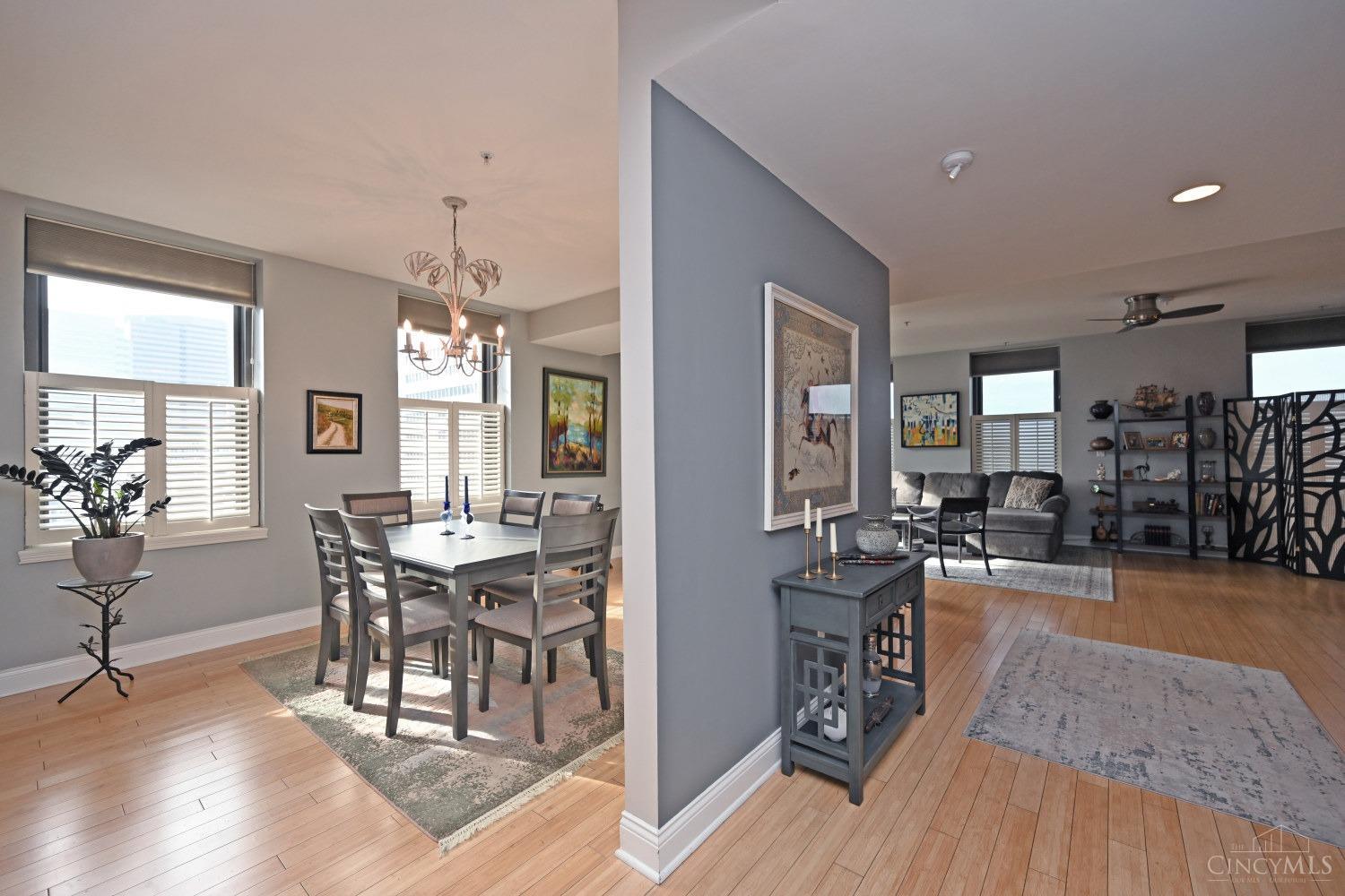 30 E Central Parkway 901