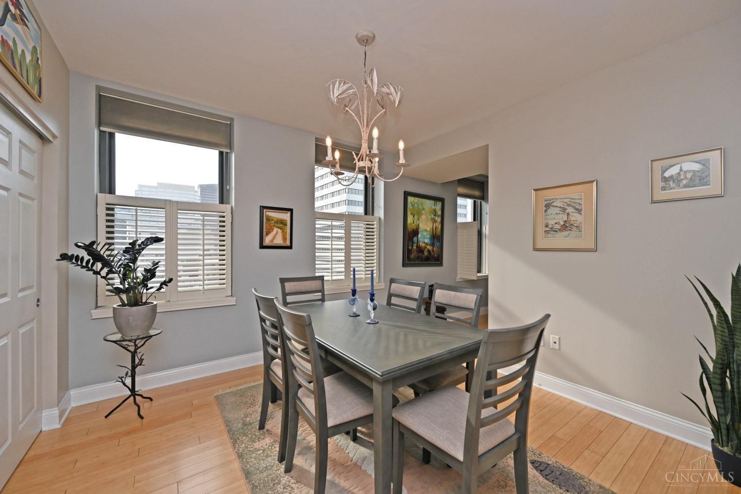 30 E Central Parkway 901