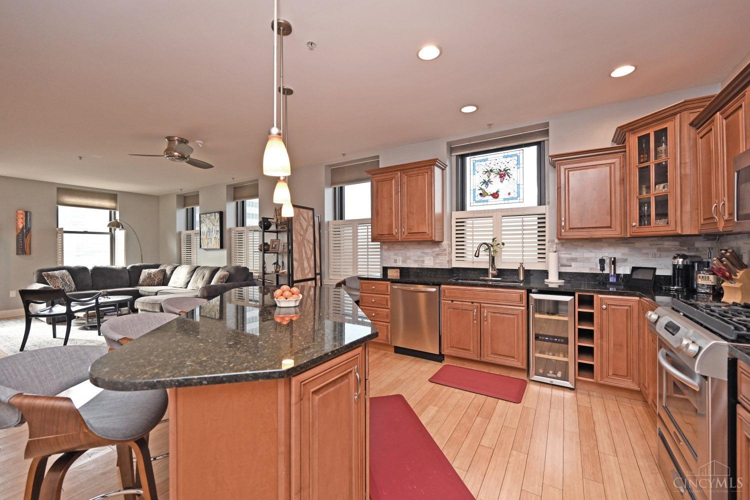 30 E Central Parkway 901