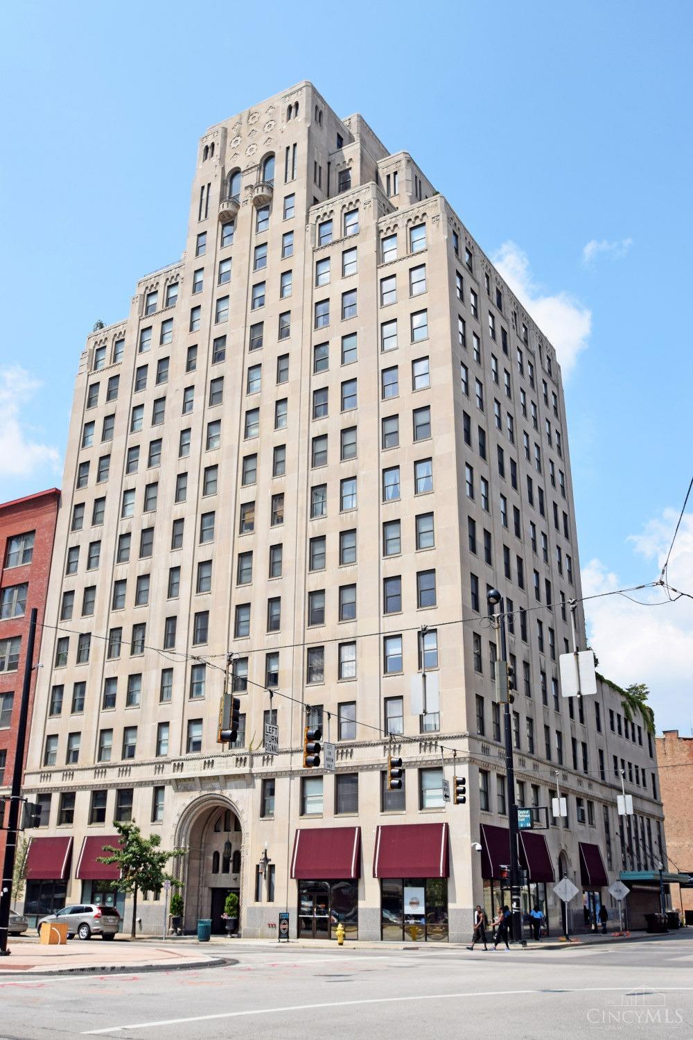 30 E Central Parkway 901