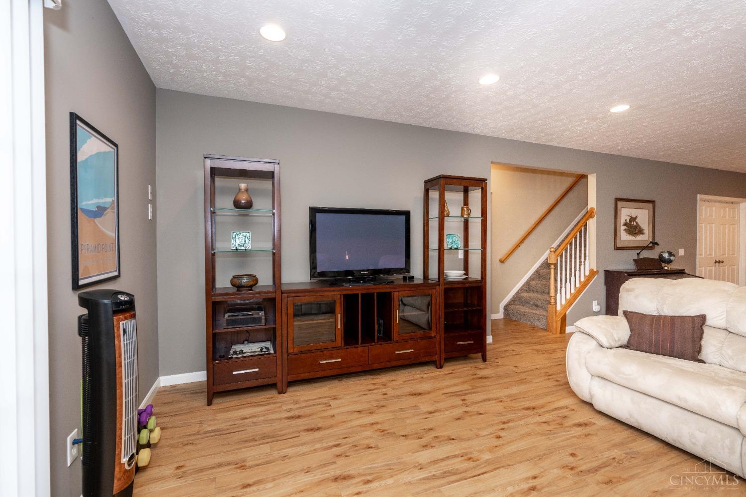 6963 Aspen Point Court