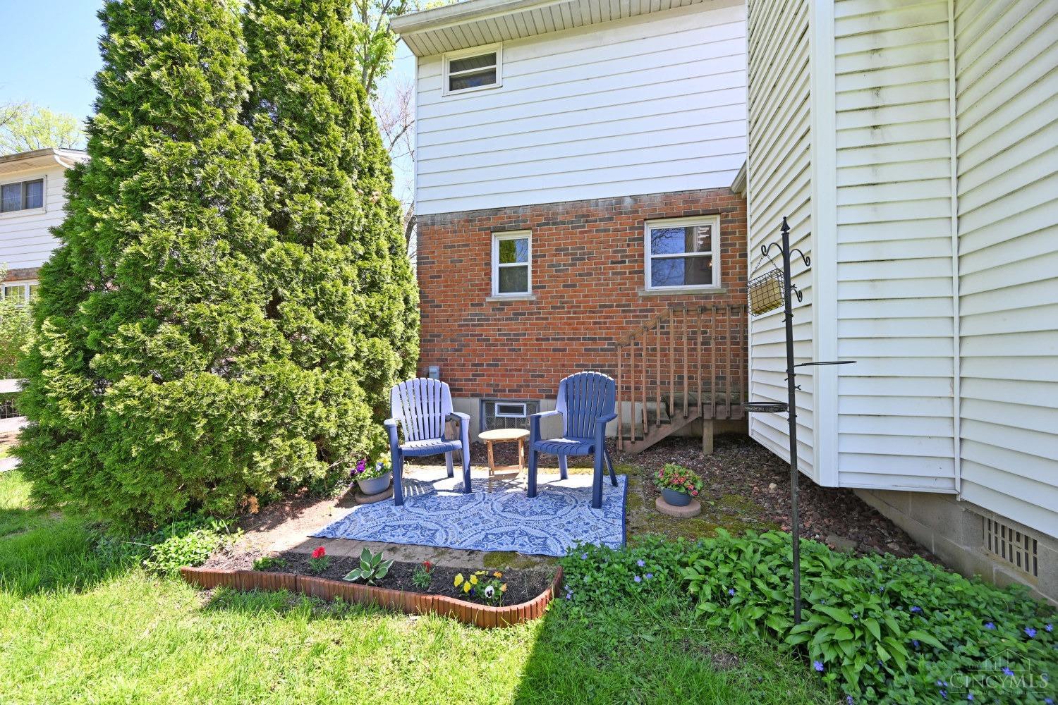 833 Strathcoma Drive