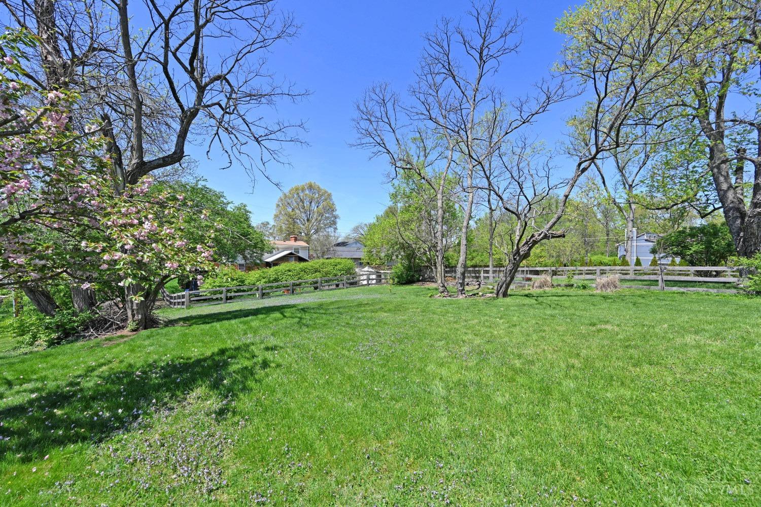 833 Strathcoma Drive