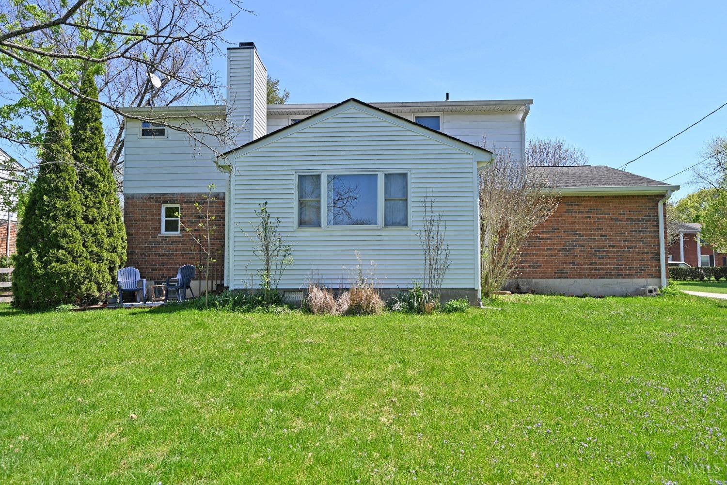 833 Strathcoma Drive