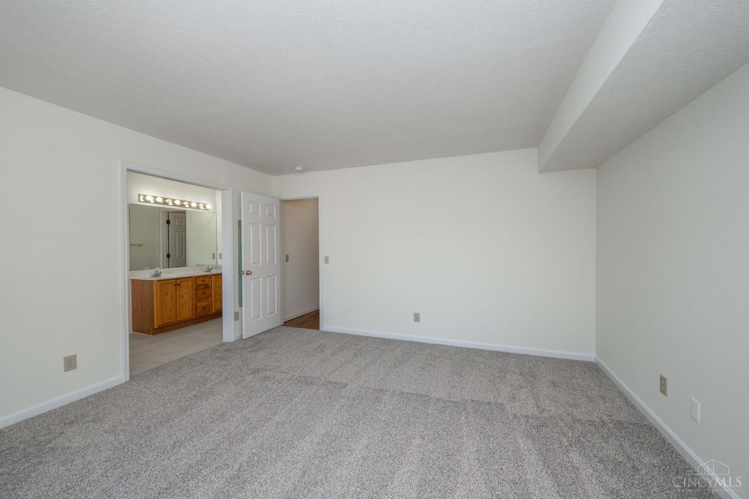 831 Neeb Road 4