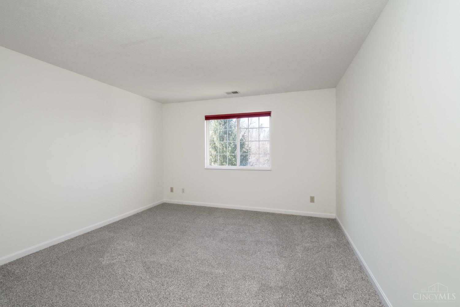 831 Neeb Road 4