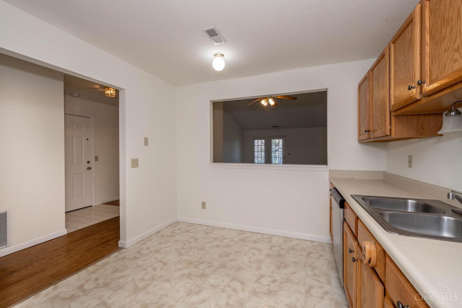 831 Neeb Road 4