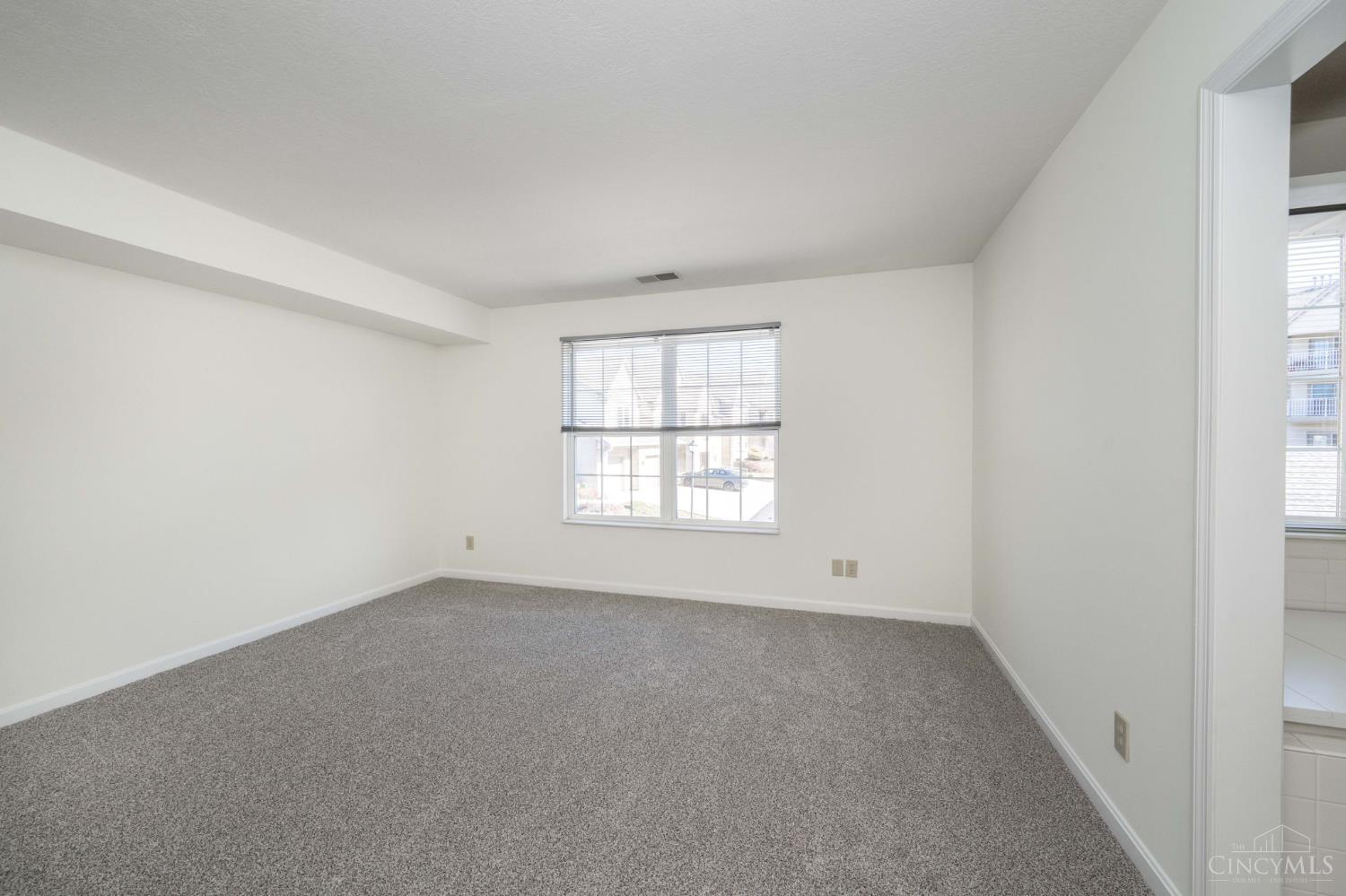 831 Neeb Road 4
