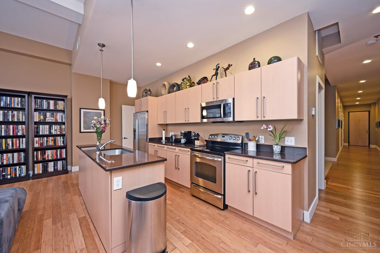 15 W Fourth Street 413