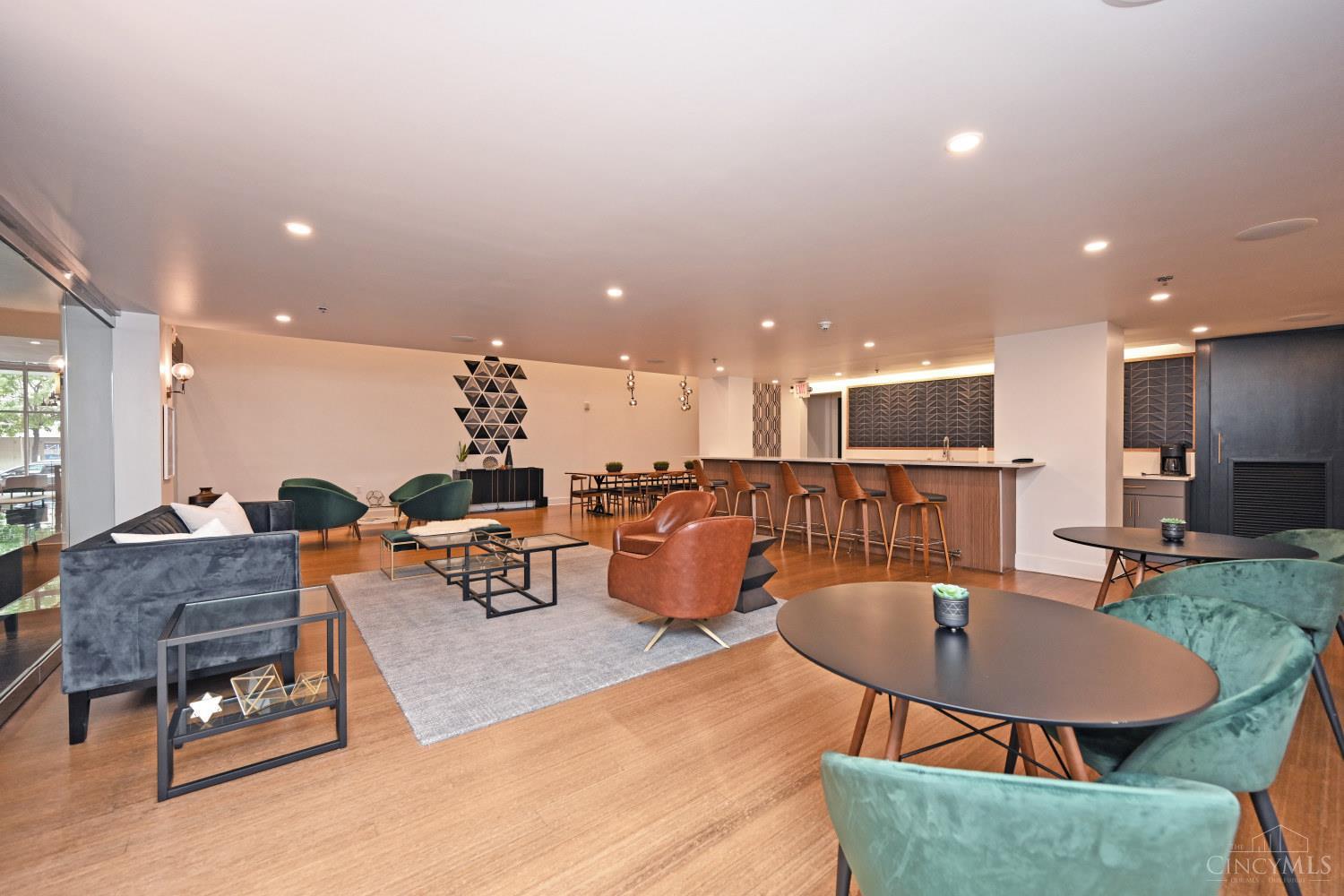 15 W Fourth Street 413