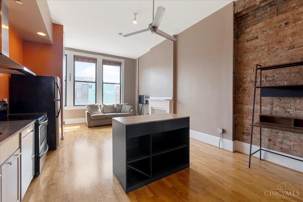 1207 Vine Street I