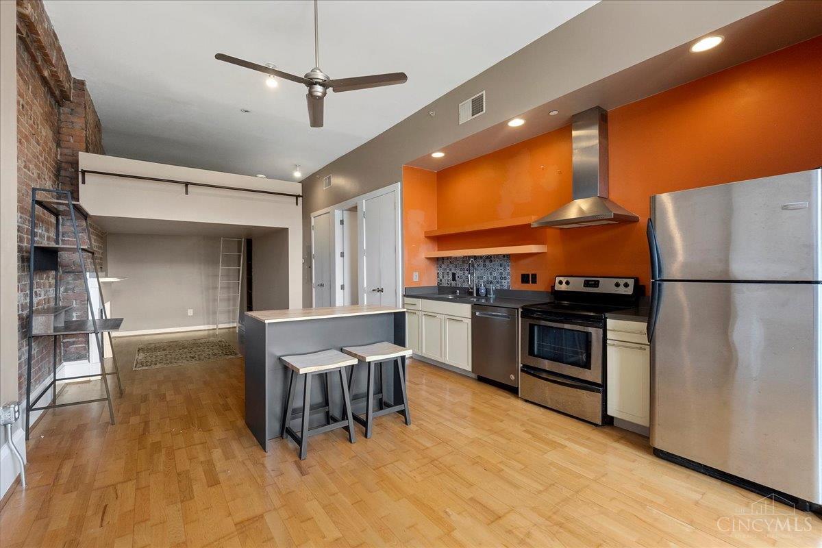1207 Vine Street I