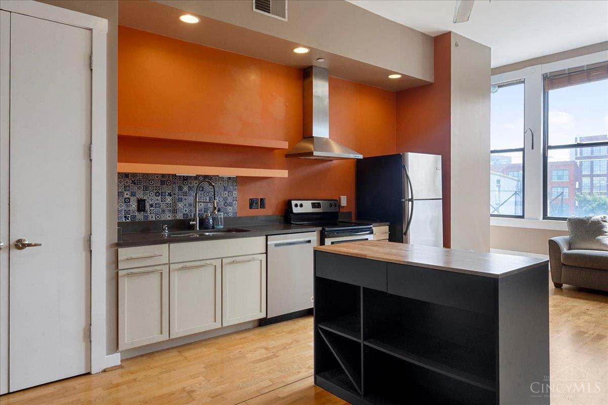 1207 Vine Street I