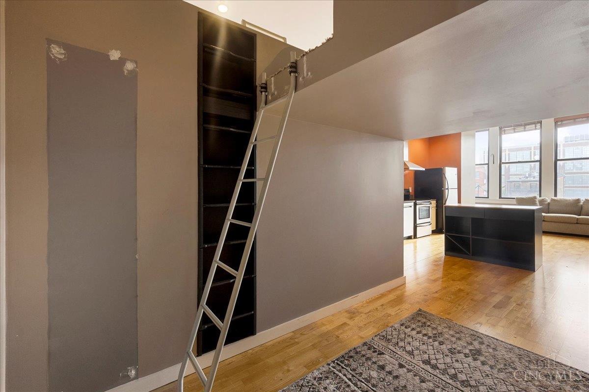 1207 Vine Street I