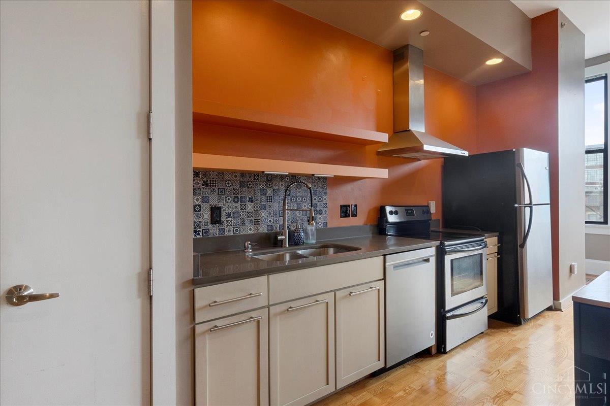 1207 Vine Street I