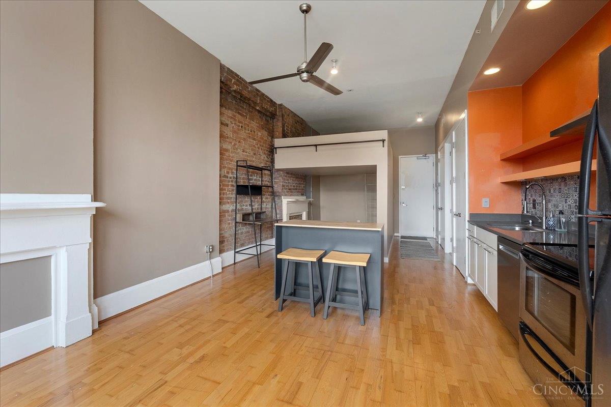 1207 Vine Street I