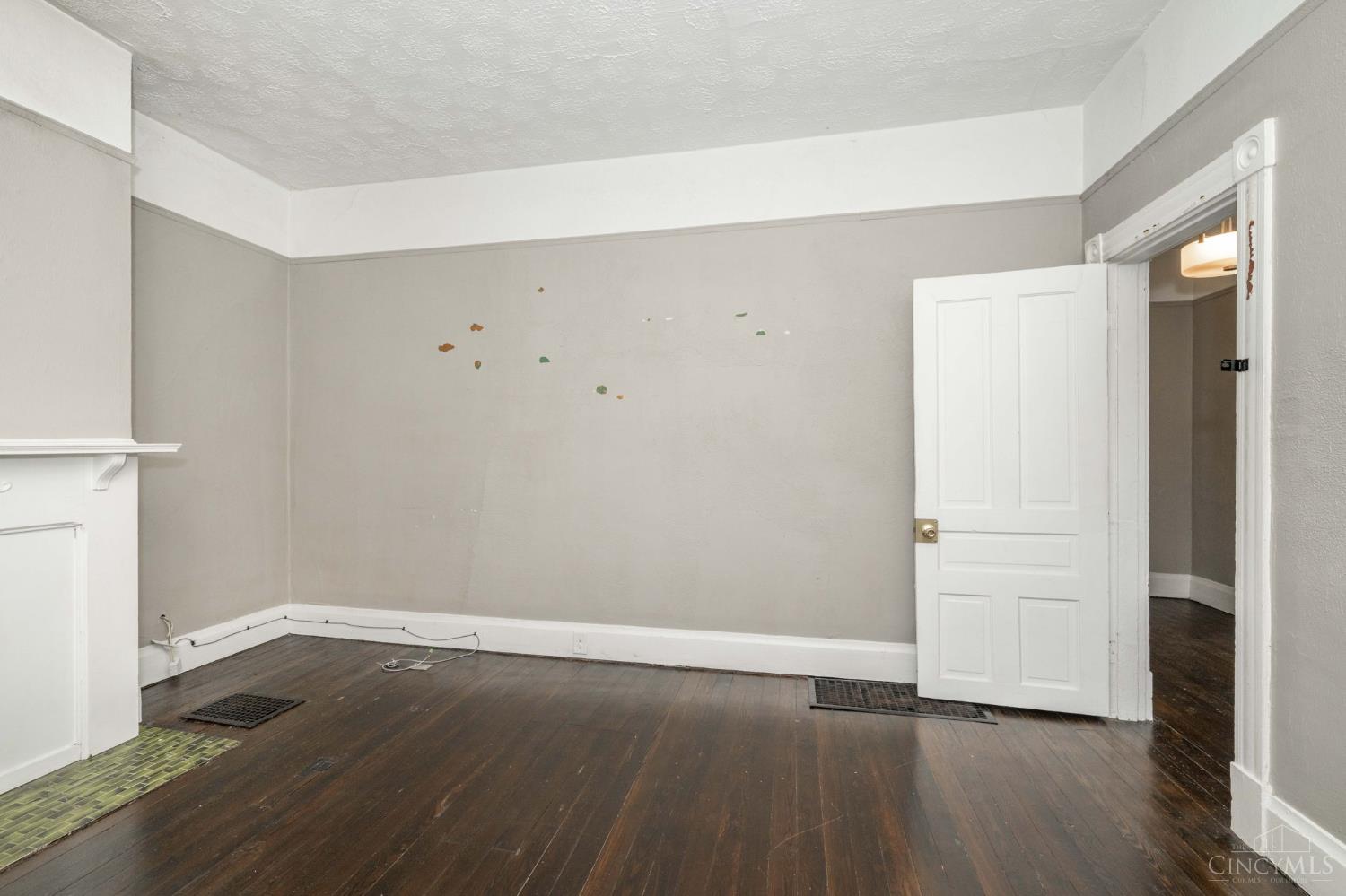 5109 Kenwood Road