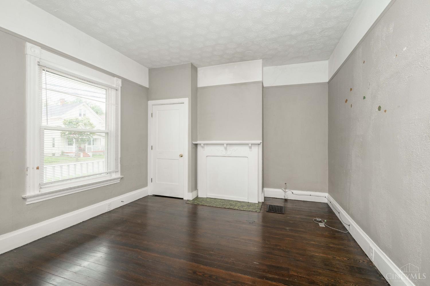 5109 Kenwood Road