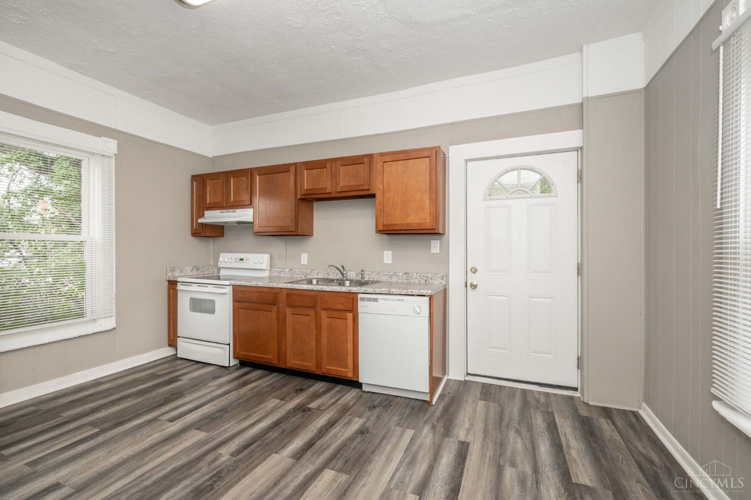 5109 Kenwood Road