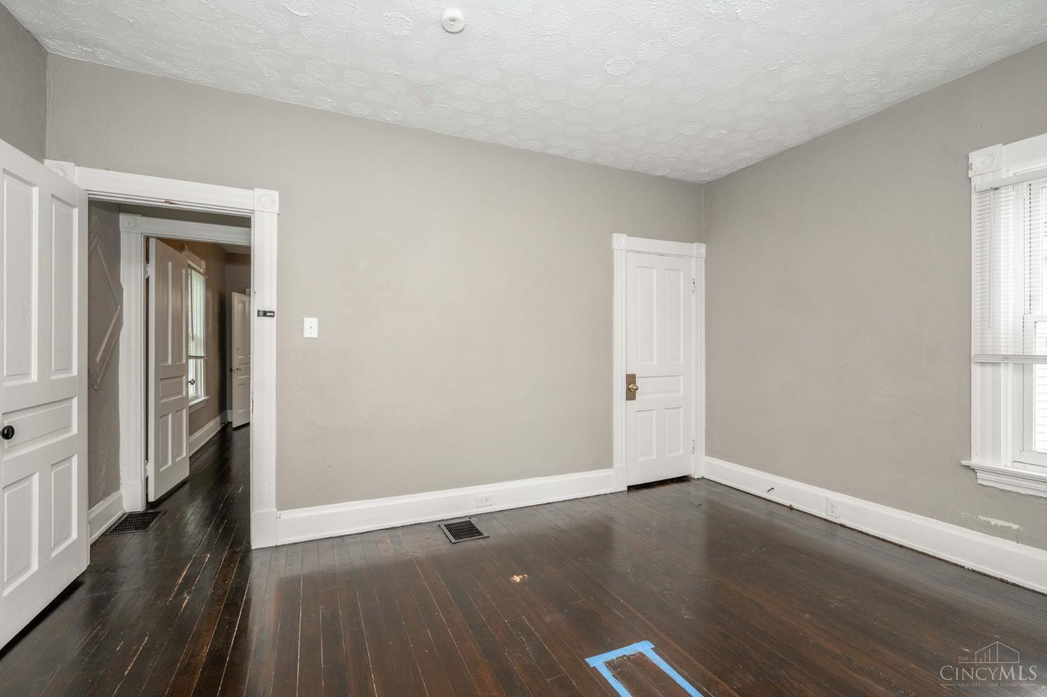5109 Kenwood Road