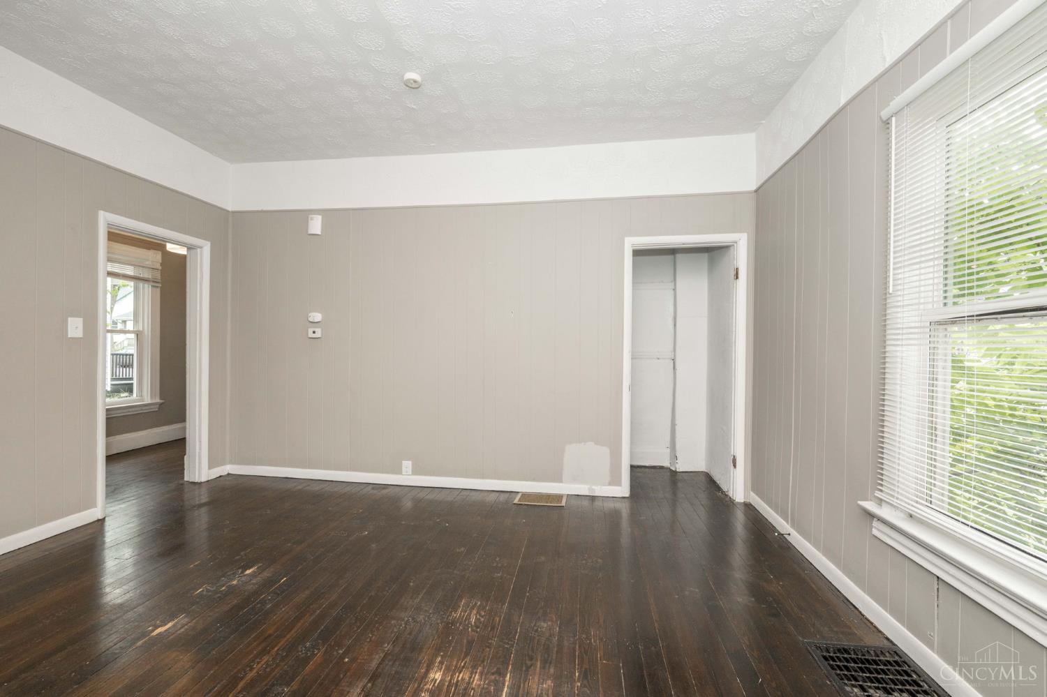 5109 Kenwood Road