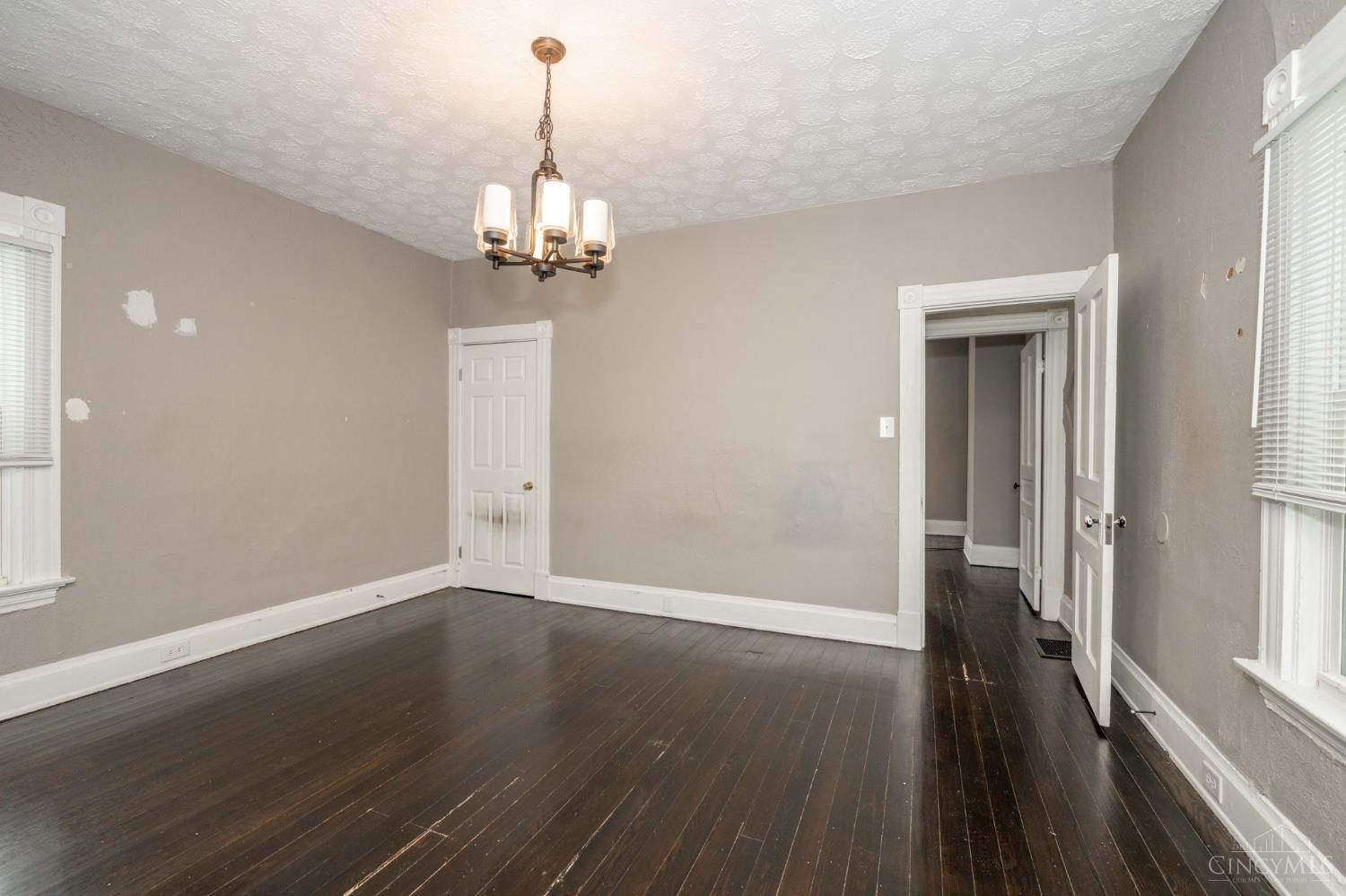 5109 Kenwood Road