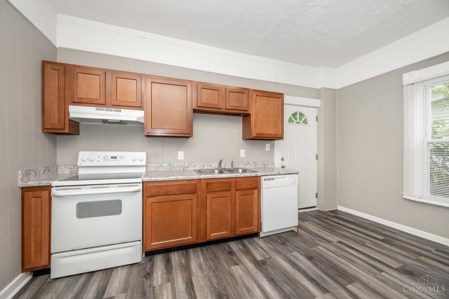 5109 Kenwood Road