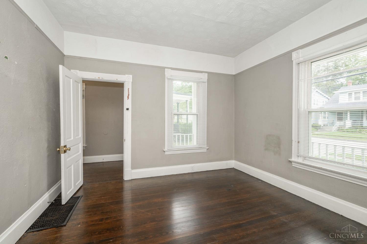 5109 Kenwood Road
