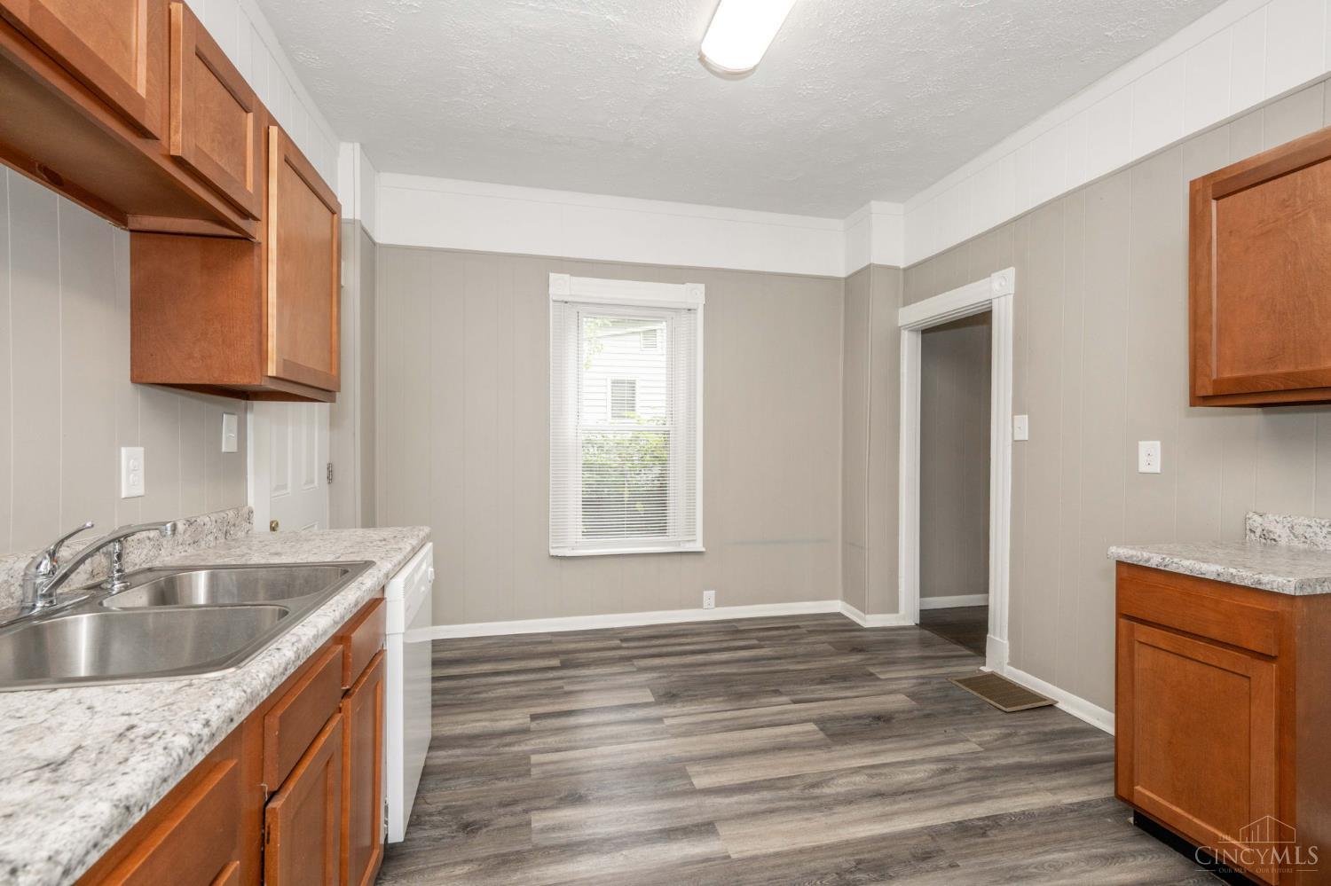 5109 Kenwood Road