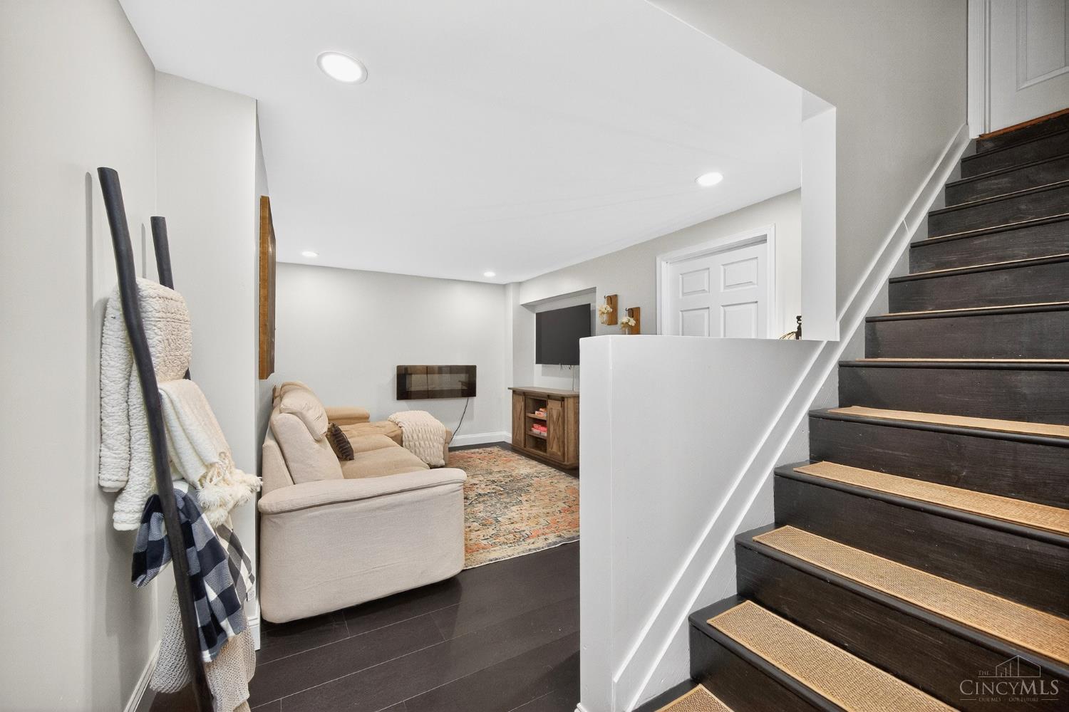 5205 Minuteman Court