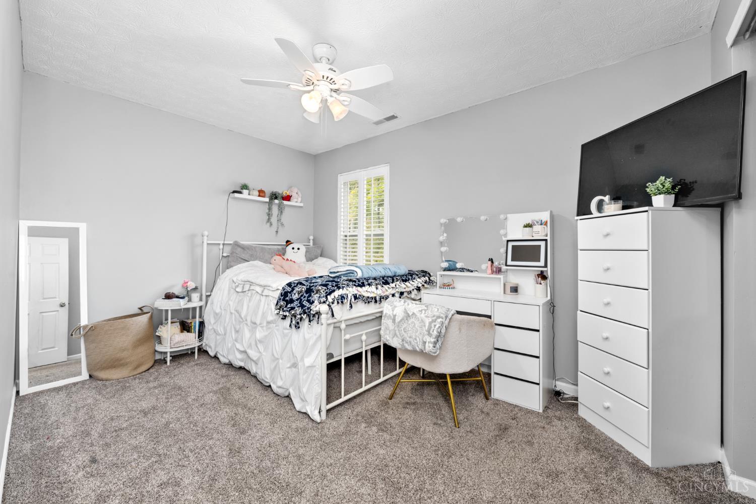 12077 Maple Drive