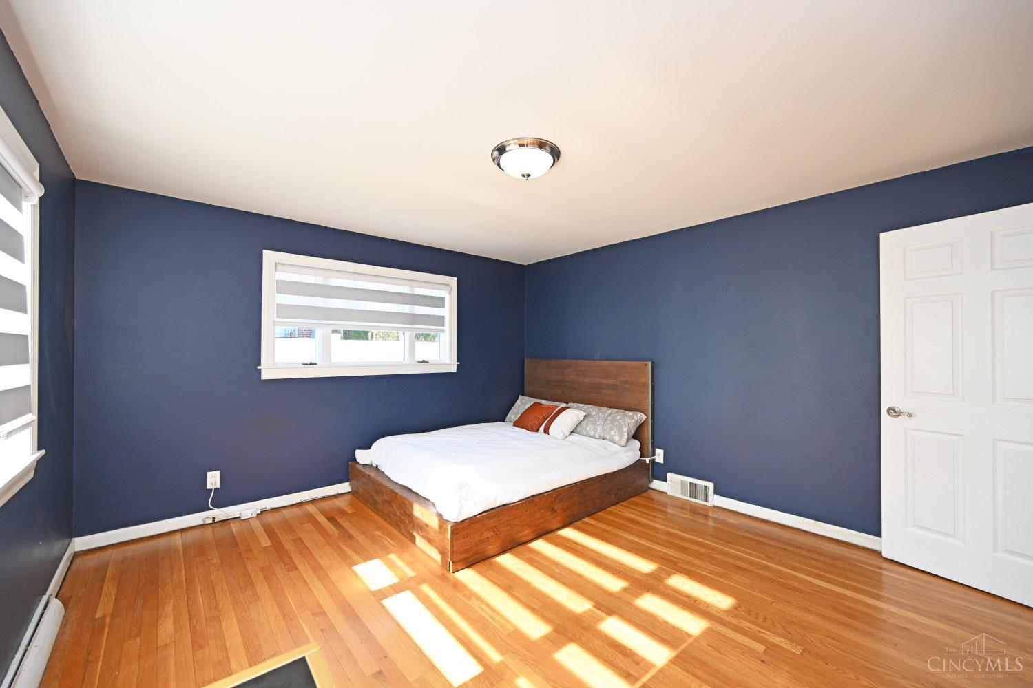 6947 Euclid Avenue