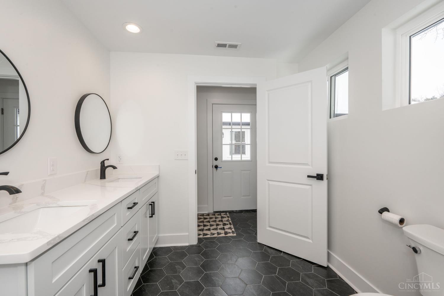 7063 State Route 128