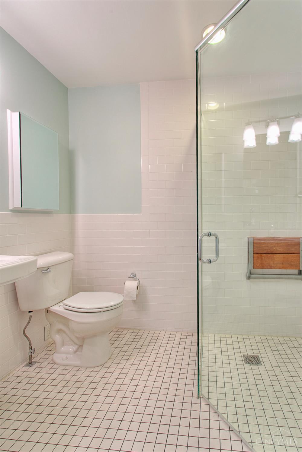 5482 Country Lane