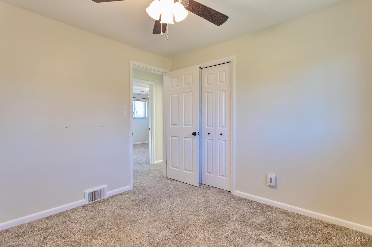 5482 Country Lane